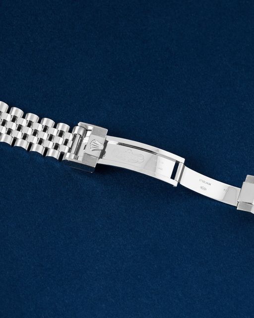 Rolex GMT Master II 126710 BLRO Image 4